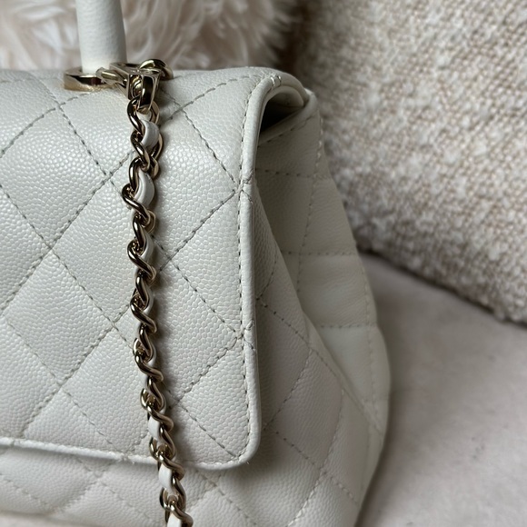 Chanel 21A Coco Top Handle White Caviar Small w/Microchipped Flap Bag - Picture 2 of 10